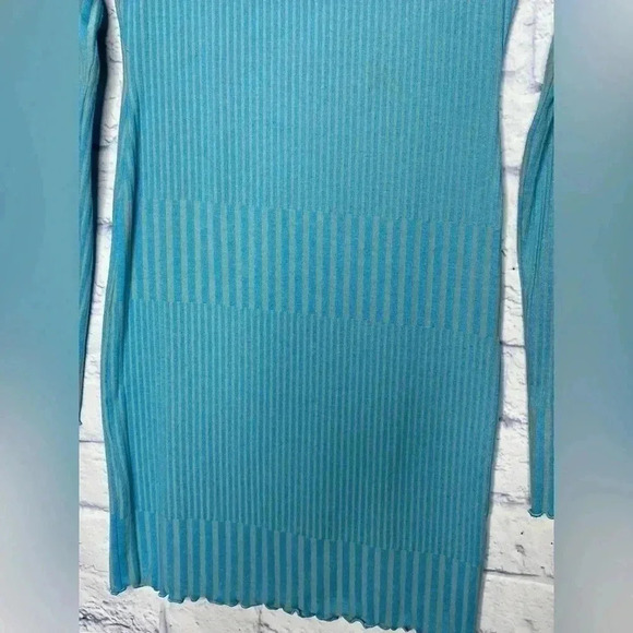 ASOS DESIGN ribbed two tone long sleeve mini dress in blue - Picture 4 of 6